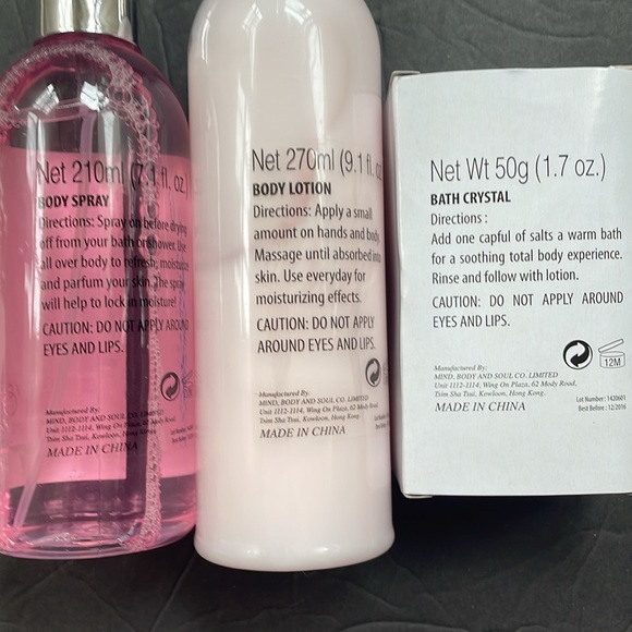 Mind Body & Soul Set Body Lotion 9.1 oz Body Spray 7.1 oz& Bath Crystal New - Picture 3 of 5